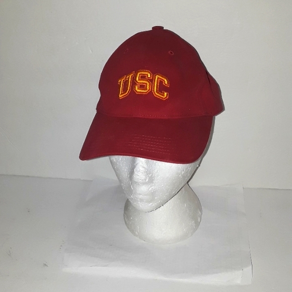 VINTAGE NEW RED USC TROJANS EMBROIDERED HAT - Picture 1 of 6